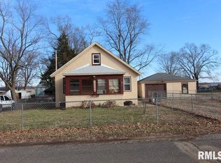 12588 Wiseman Rd, Pekin, IL 61554