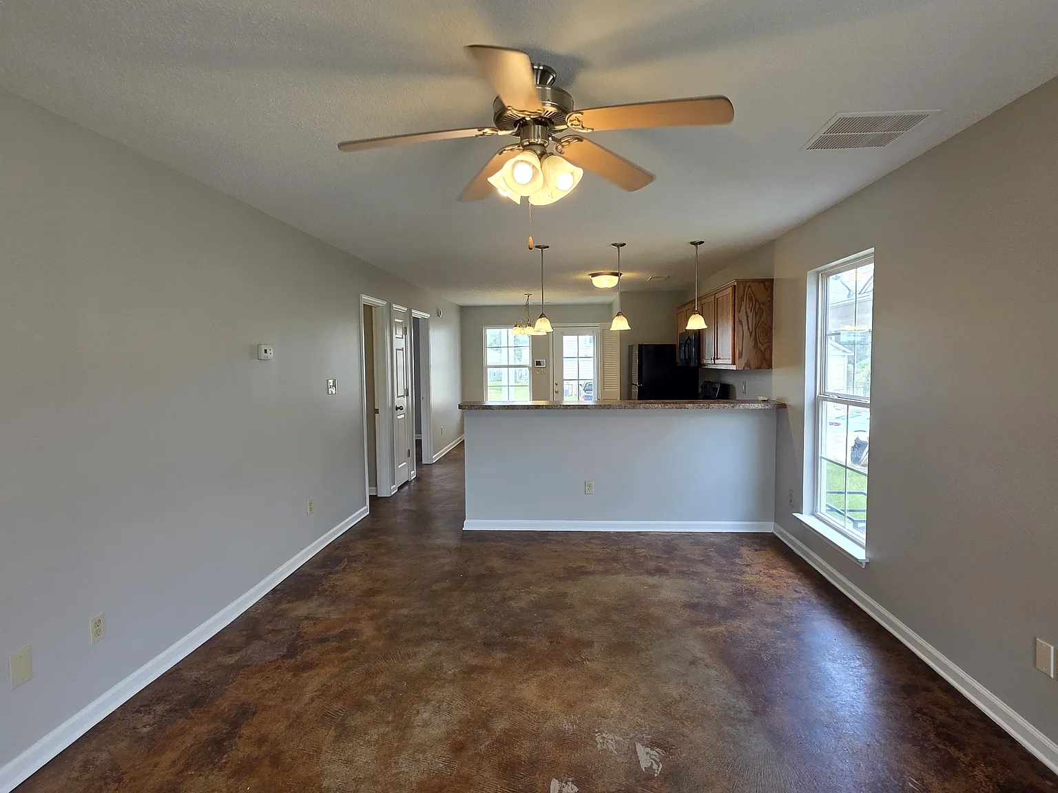 Newly Renovated! 2-Bed, 2-Bath Home — Photo 3