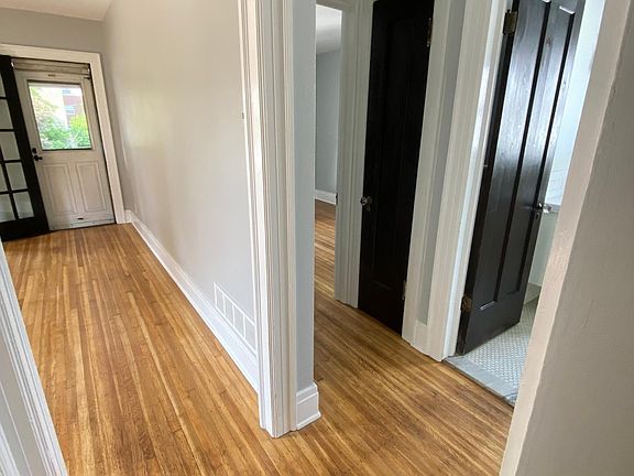 3rd image of 431 Huntington Ave