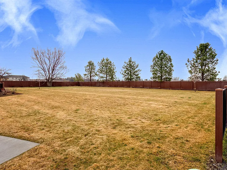 3851 W Crossley Dr — Photo 2