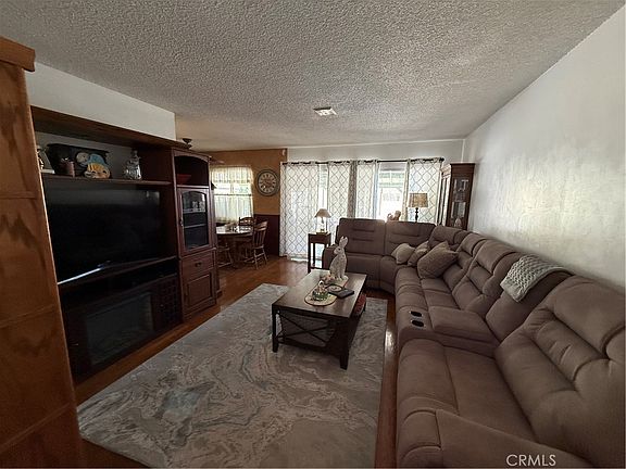 5th image of 110 Rigsby St