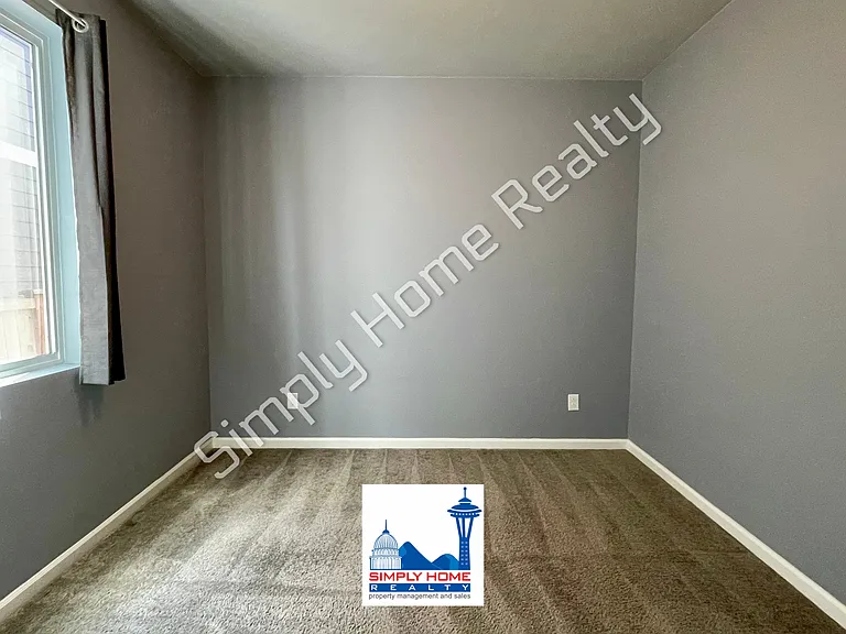 5021 Andrew St SE — Photo 18