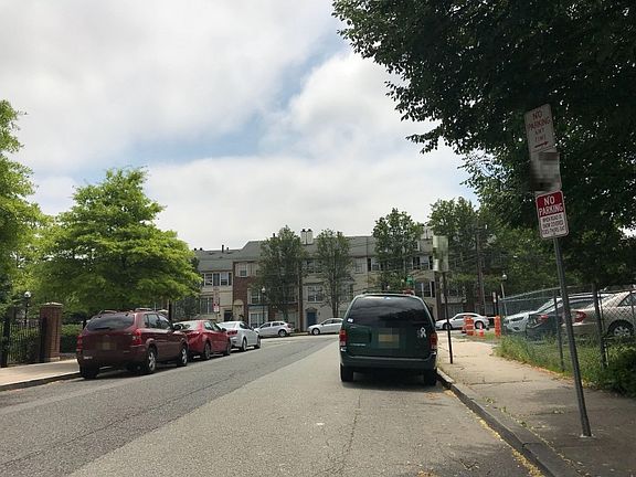 4th image of 94 Vaughan Dr