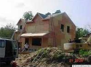 82 Holly Hill Dr, Toms River, NJ 08753