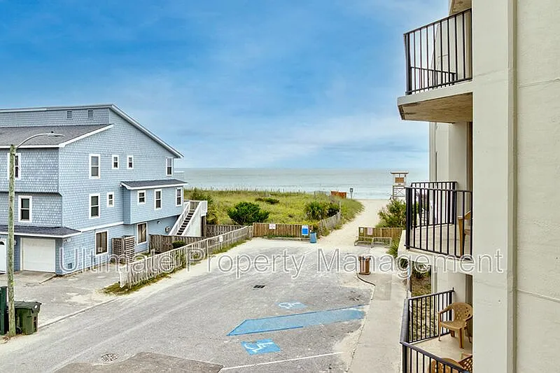 1 bed, 1.0 bath, 644 sqft, $1,995 — Photo 3