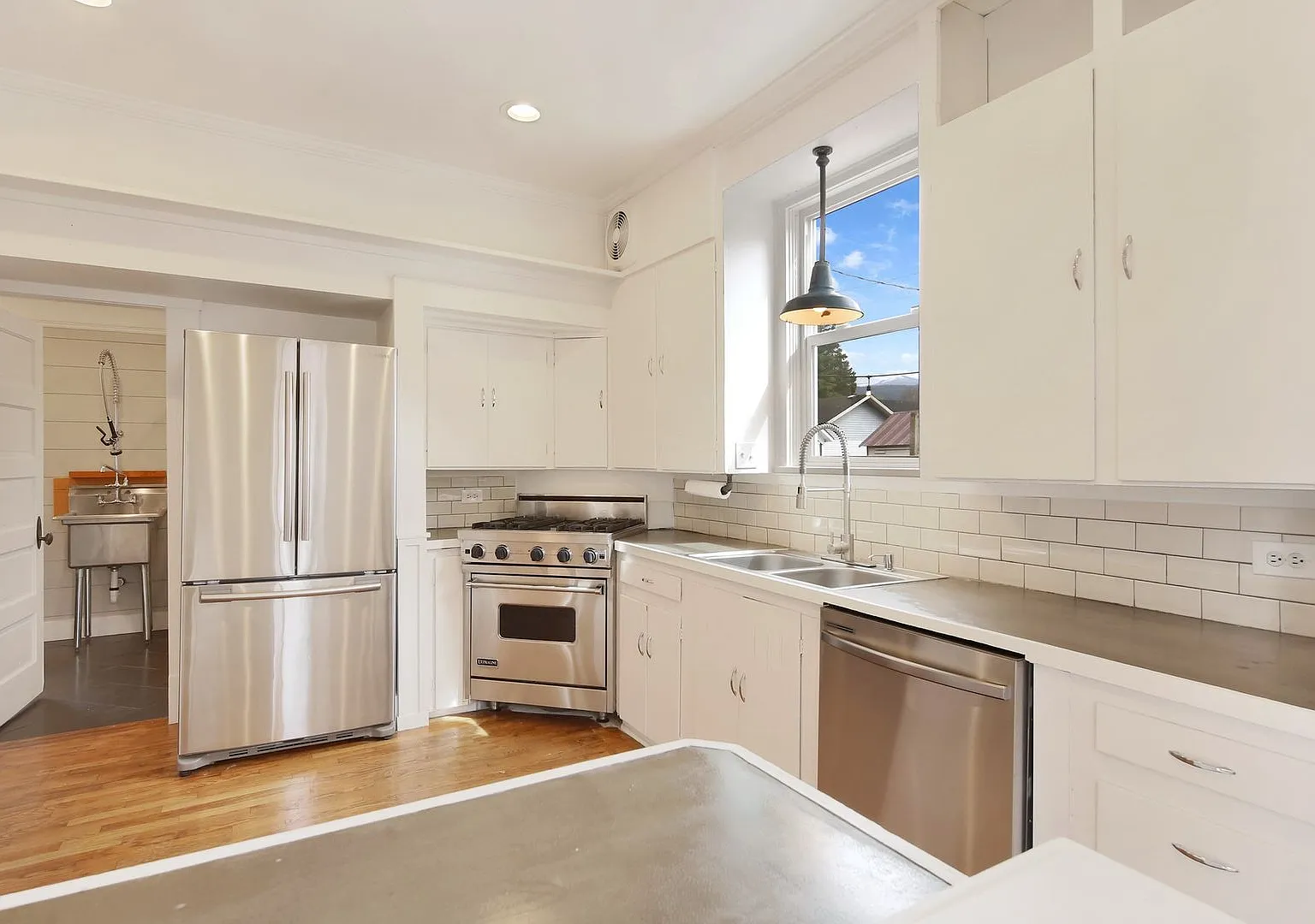 Nelson Street, 425 — Photo 3