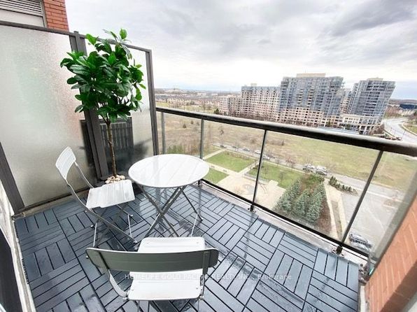 50 Clegg Rd #1522, Markham, ON L6G 0C6