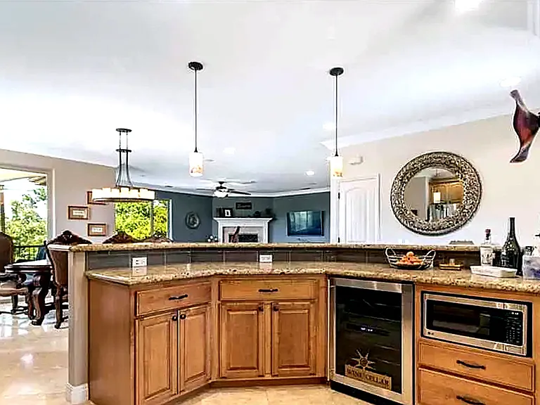 725 Red Cloud Rd — Photo 7