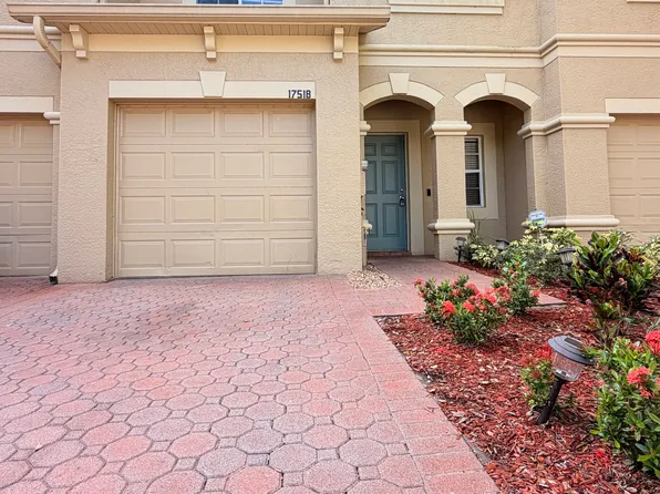 17518 Stinchar Dr, Land O Lakes, FL 34638