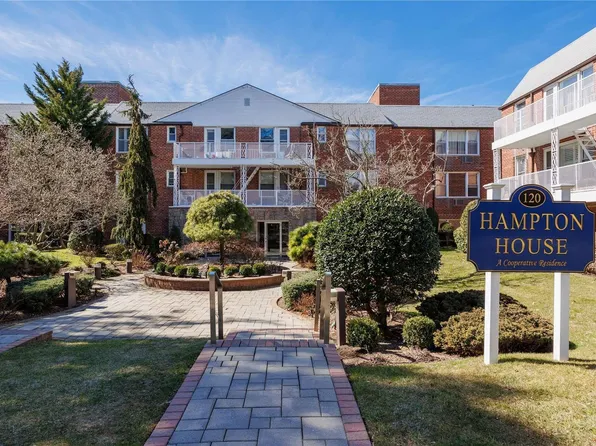 120 Morris Avenue #A16, Rockville Centre, NY 11570