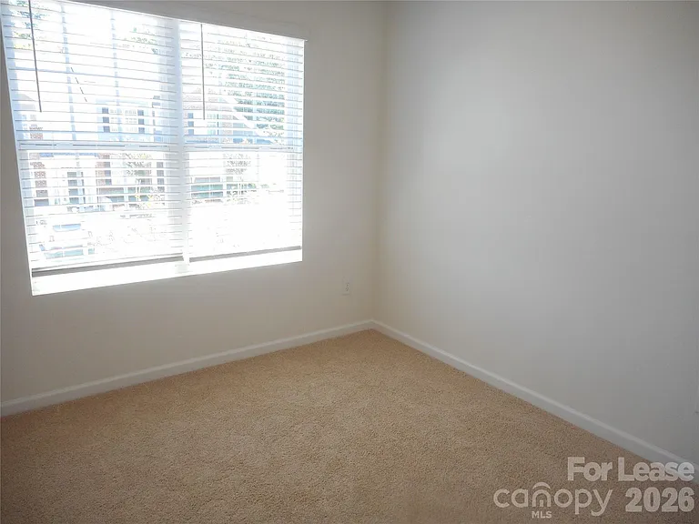 1030 Beatty Woods Dr — Photo 12