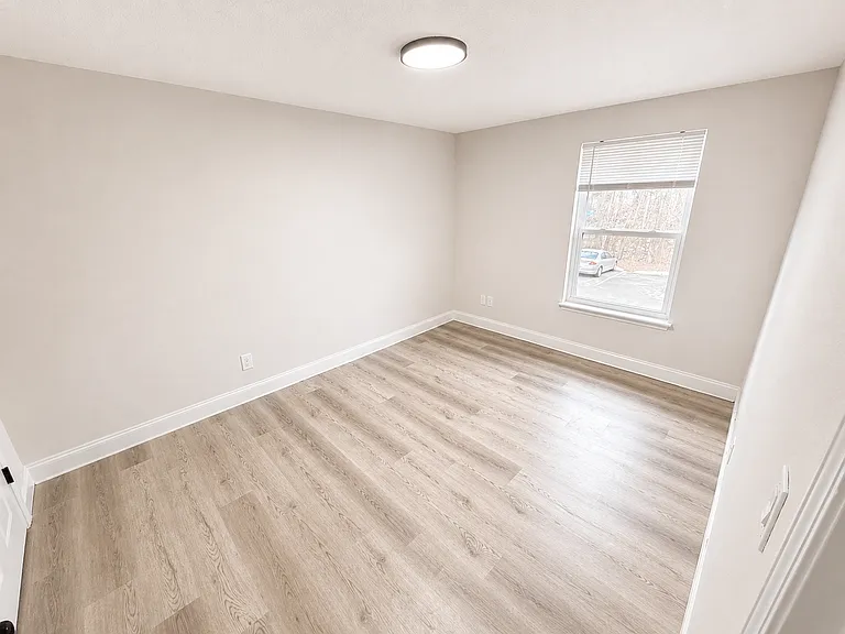 6911 N Chas Dr #C — Photo 10