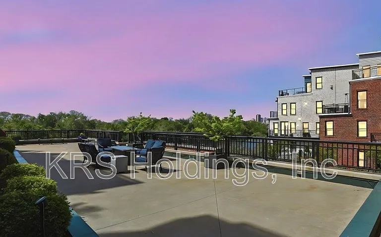 4940 Old Main St #304 — Photo 36