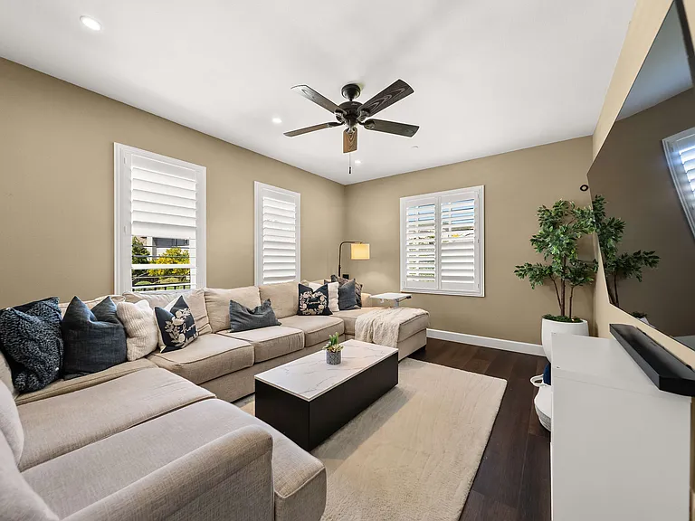 972 Tucana Dr — Photo 43