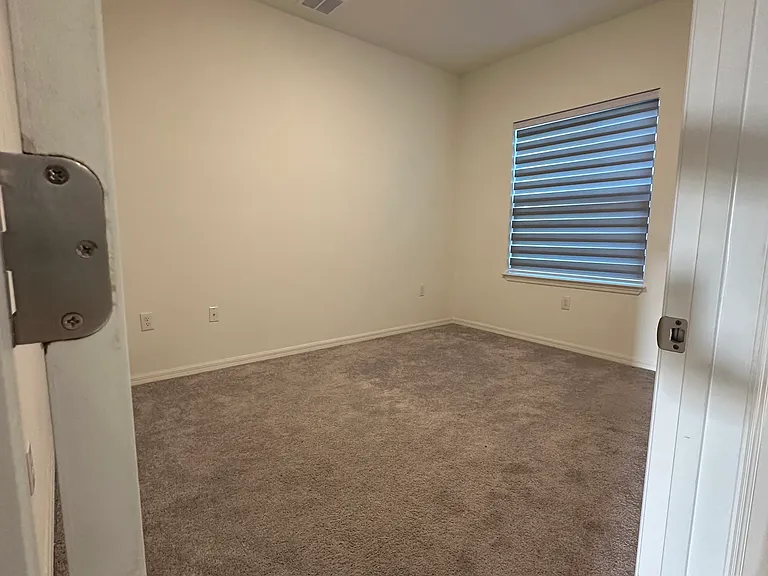9750 SW 42nd Ave — Photo 27