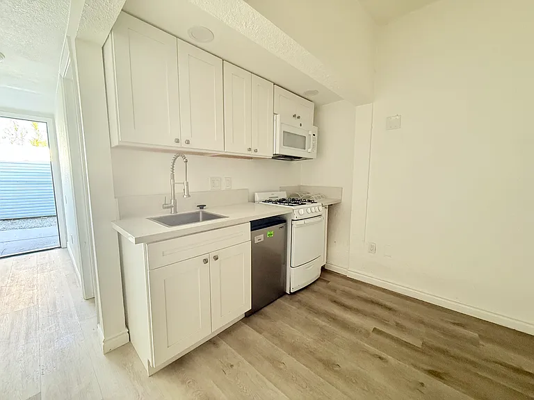 66310 1st St #3 — Photo 5