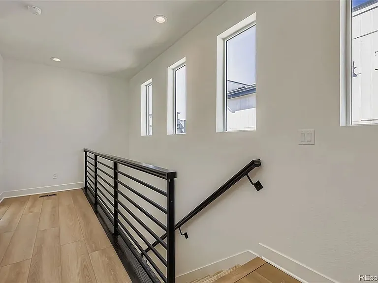 10994 E Geddes Pl — Photo 12