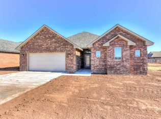 217 NW Granite Ave, Cache, OK 73527