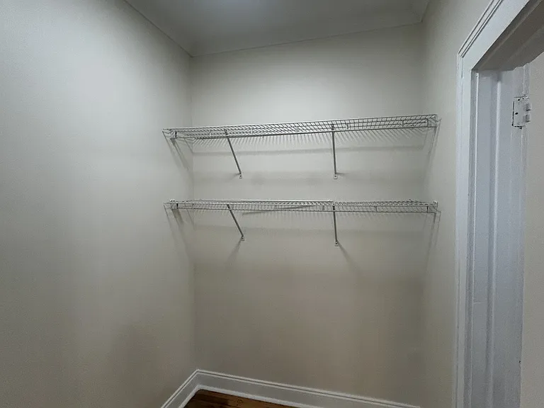 Closet 1 leading to the bathroom