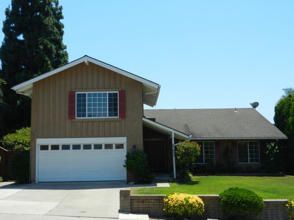 27032 Mariscal Ln