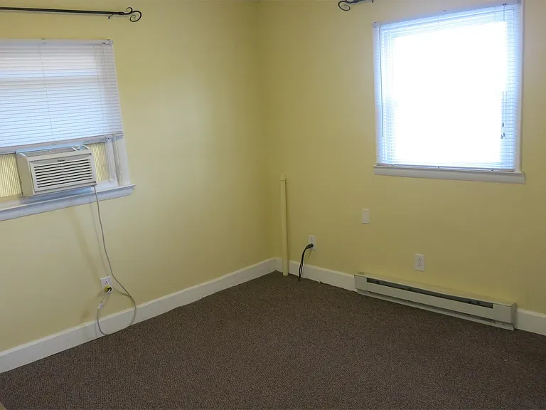 1114 River Ct — Photo 10