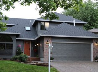 10729 SW River Dr, Tigard, OR 97224