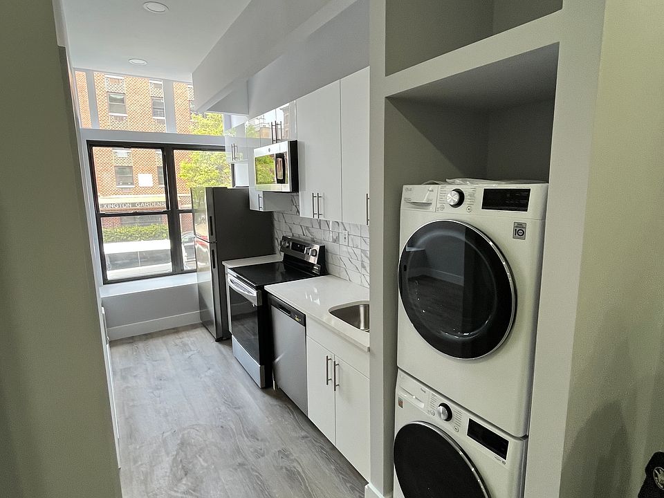 1st image of 1715 Lexington Ave #2FL1