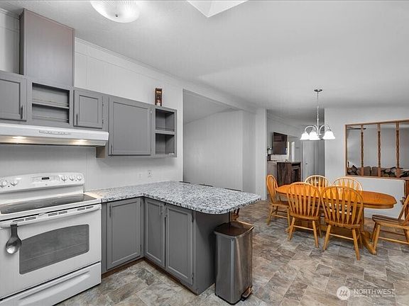 4th image of 16914 78th Avenue NW