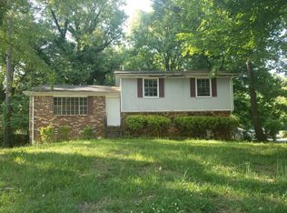 228 Creekwood Ln, Riverdale, GA
