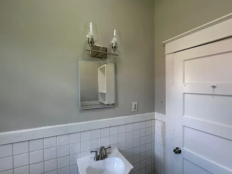 618 Grier St — Photo 7