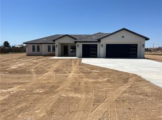 12744 Pauhaska Rd, Apple Valley, CA 92308