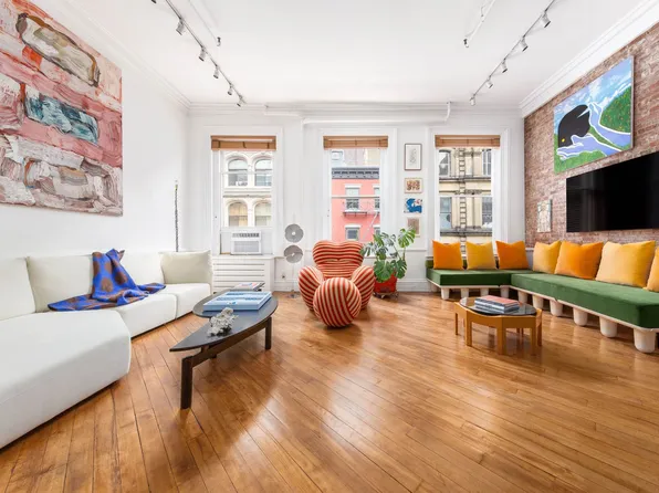 40 White Street image 1 of 7