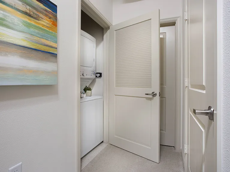 Venue Apartments — Photo 6