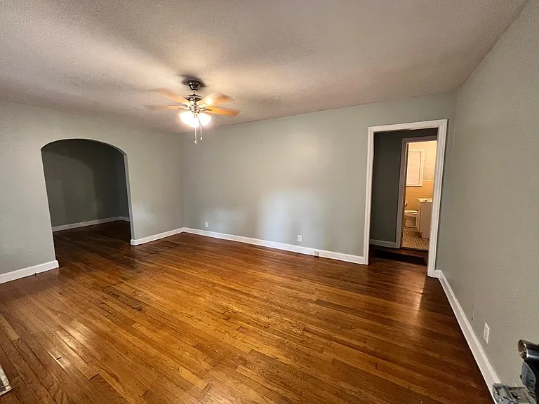 115 Dewey St — Photo 17