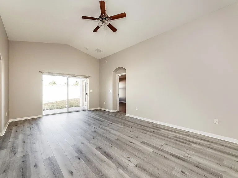 10620 Shady Preserve Dr — Photo 3