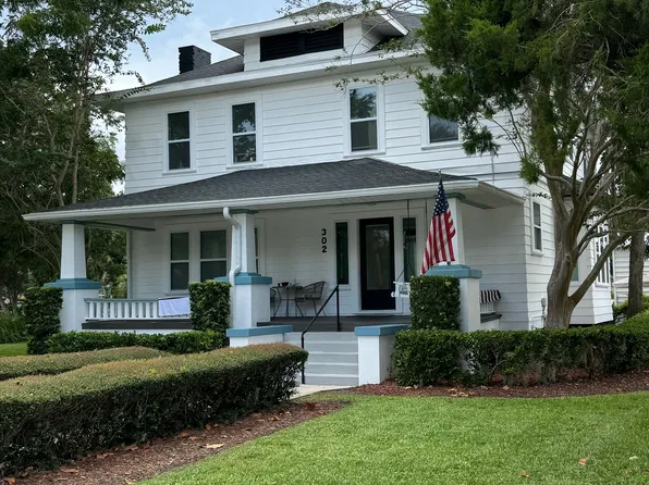 302 Live Oak St #4, New Smyrna Beach, FL 32168