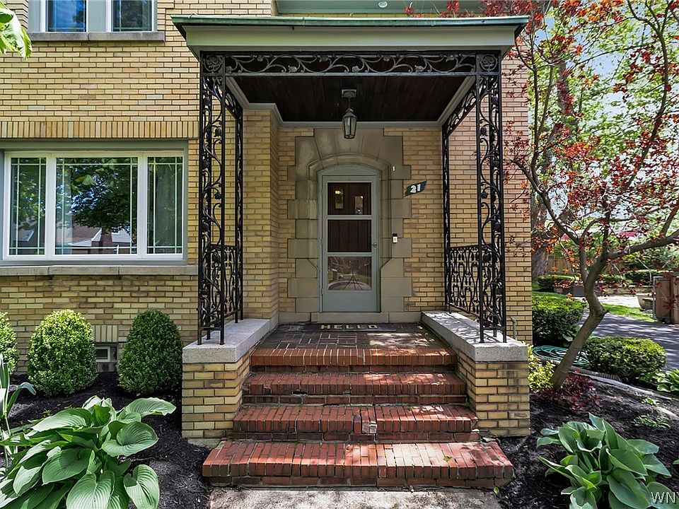 1st image of 21 Briarcliff Rd