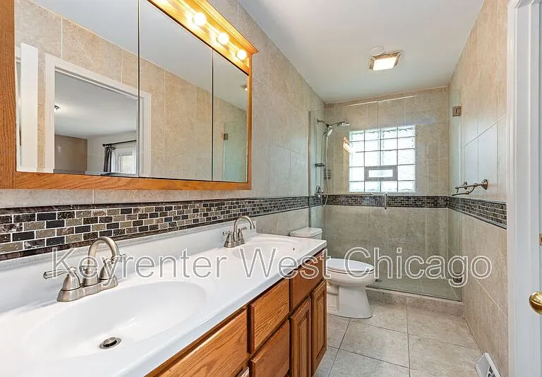 1003 S Finley Rd — Photo 15