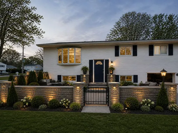 133 Riverview Dr, Fishkill, NY 12524