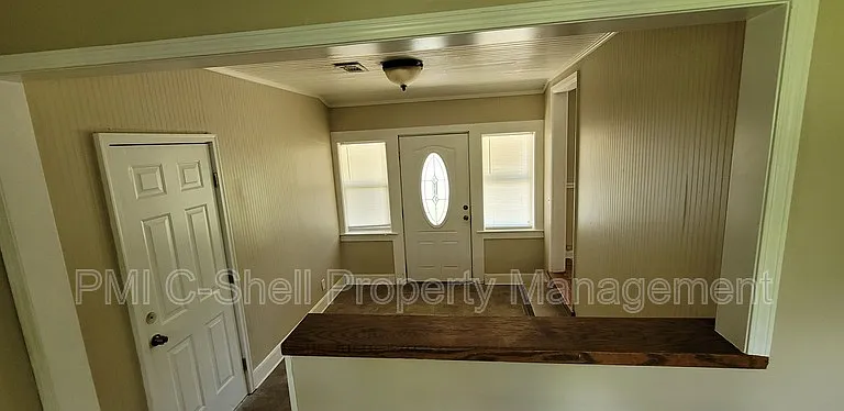 216 Marine Dr — Photo 7