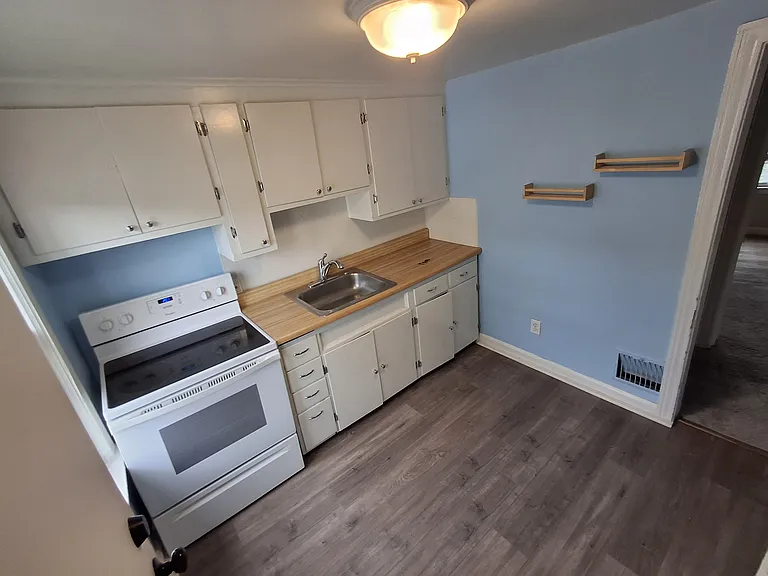 1424 Pinecrest Dr #1 — Photo 8