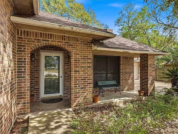 2nd image of 4217 Warwick Ln