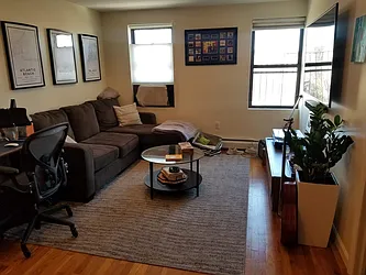 Rented by Dorit Avidar, LREB