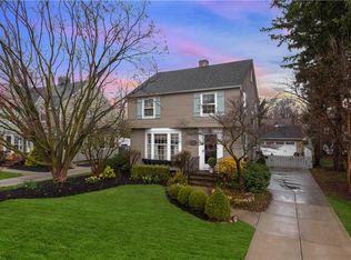18904 Inglewood Ave, Rocky River, OH 44116