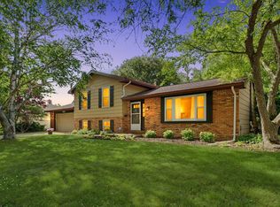 601 E McHenry St, Urbana, IL 61801