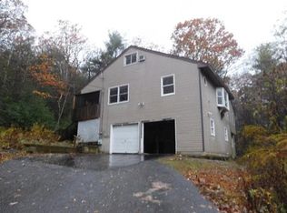59 Enfield Rd, Pelham, MA 01002