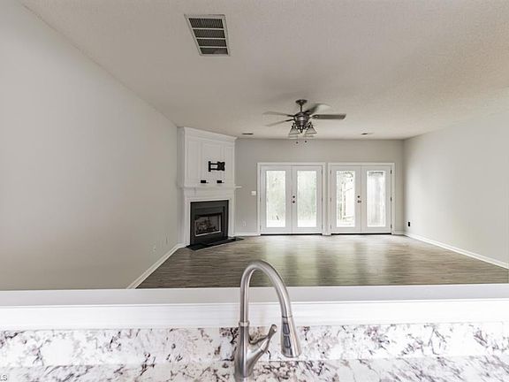 5th image of 3989 Katherine Way