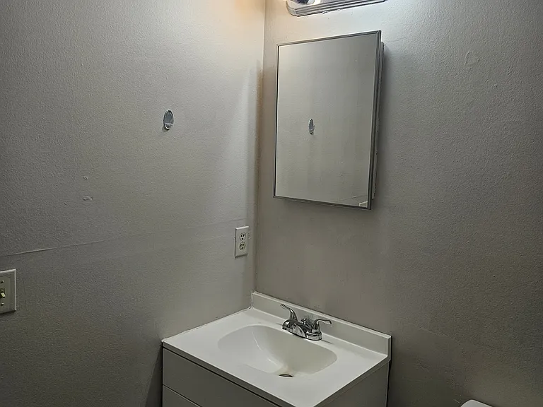 102 Cedar Ct #B — Photo 11