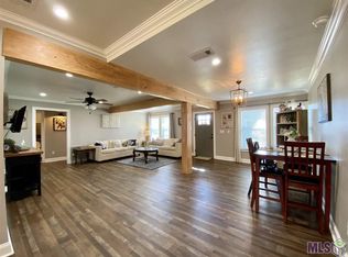 12201 Laurel Ridge Rd, Saint Amant, LA 70774