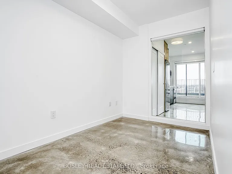 41 River St #52 — Photo 10